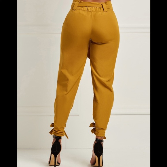 LAST PAIR 🤩 Mustard Cropped High Waist Pants - Picture 3 of 5